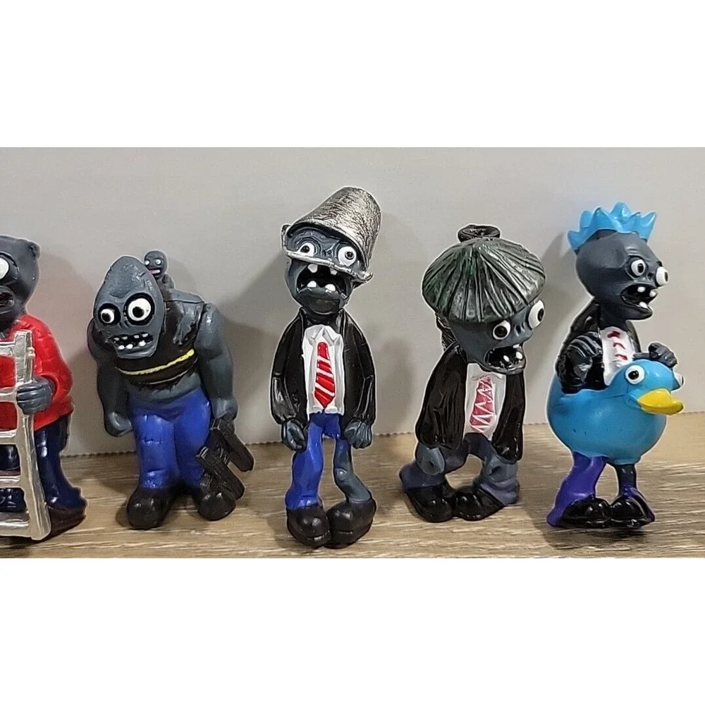 Plants vs Zombies PVC Figures 16‎ Lot